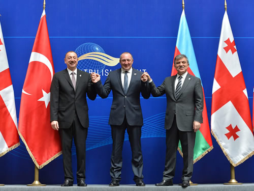 Türkiye-Gürcistan-Azerbaycan Üçlü Zirvesi Başladı 